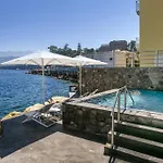 Amore Rentals - Villa del Mare