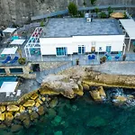 Amore Rentals - Villa del Mare