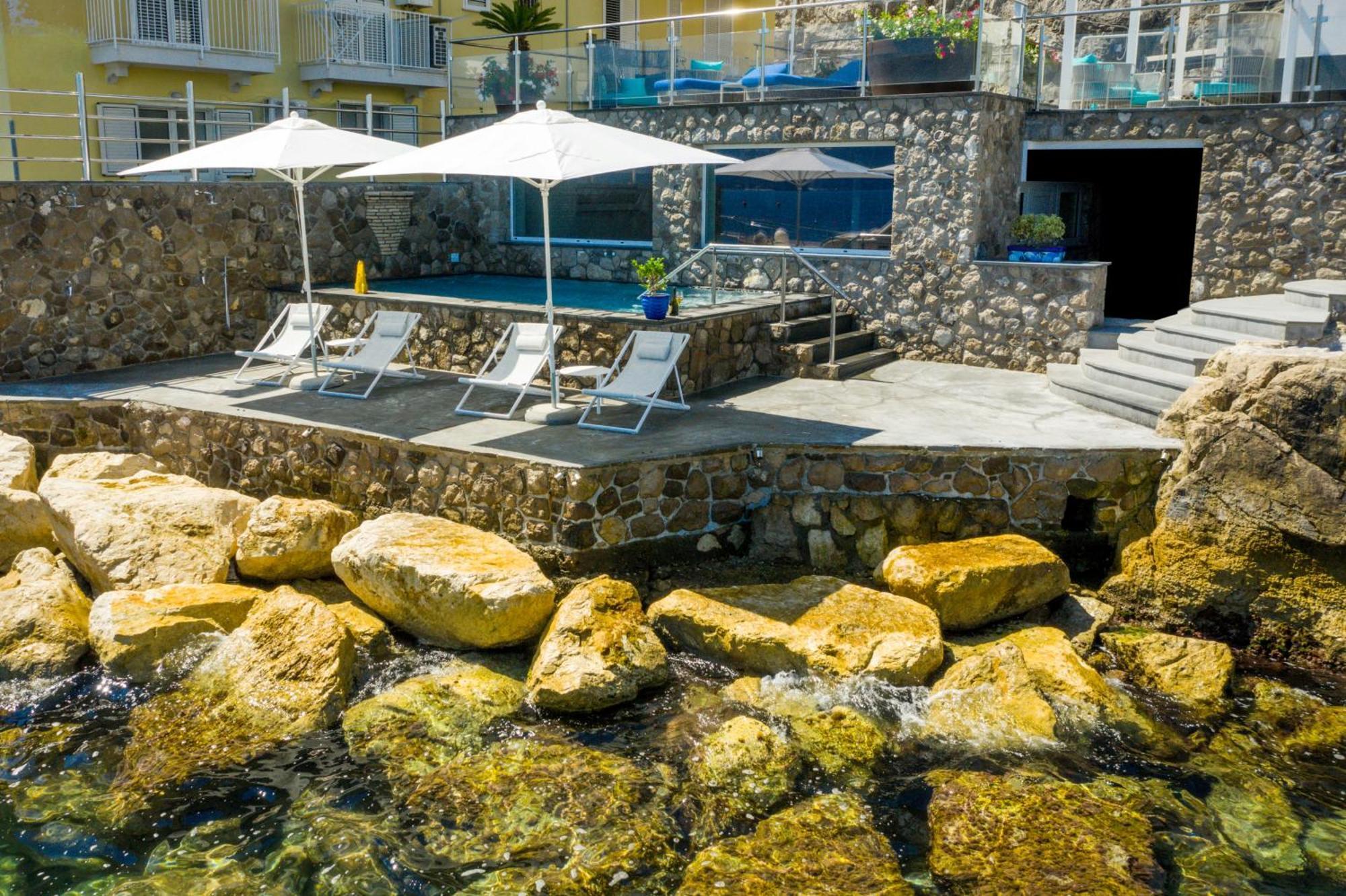 - Del Mare Villa